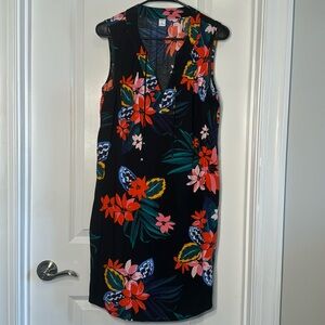 OLD NAVY DRESS! Size Medium. 100% Rayon material